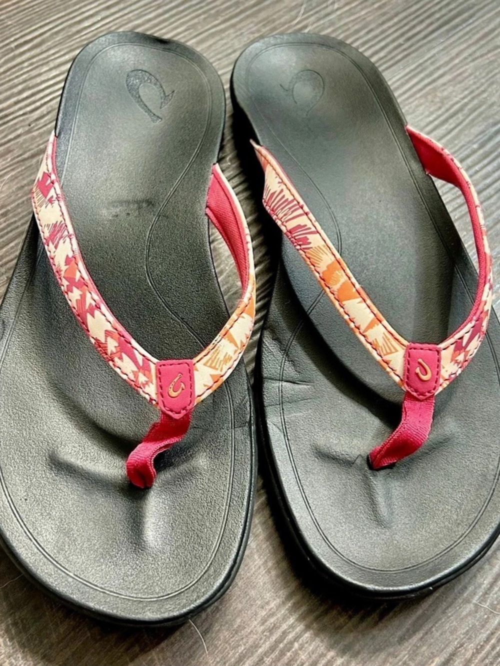 Olukai Ho'opio Flip Flop Women's Black & Pink Sandals US 9